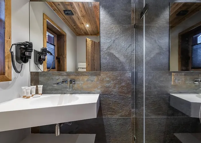 Hermetiere A Le Praz (adults Only) Courchevel